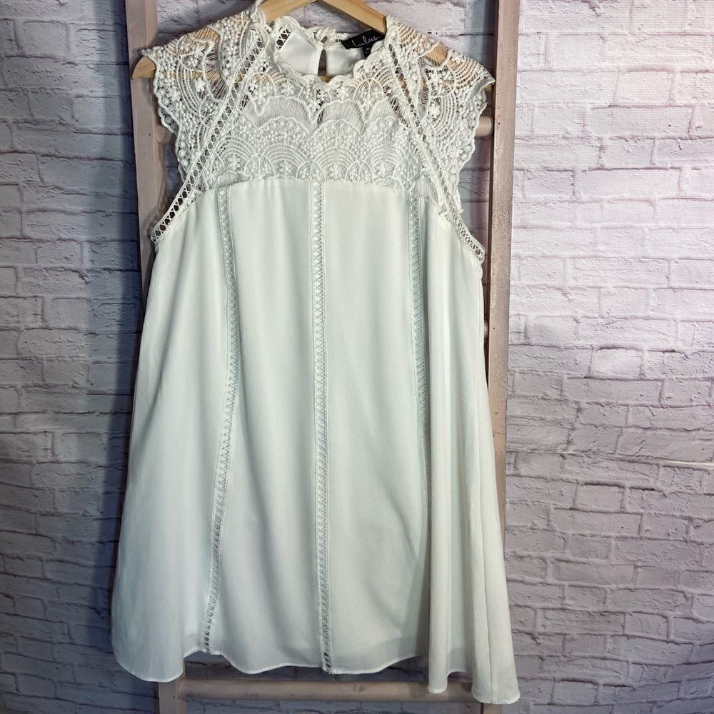💝 3/$75 Lulu’s White Embroidered Top Dress
